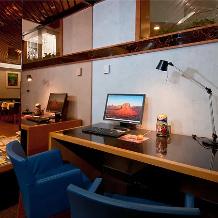 Lido Hotel 3*