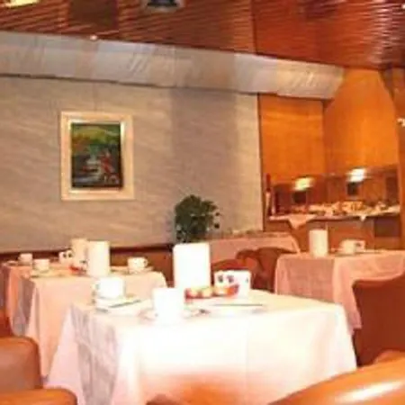 Lido Hotell 3*